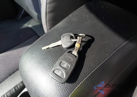 2010 Hyundai Santa Fe Se z USA, uszkodzony, nr VIN 5NMSH4AG7AH347637